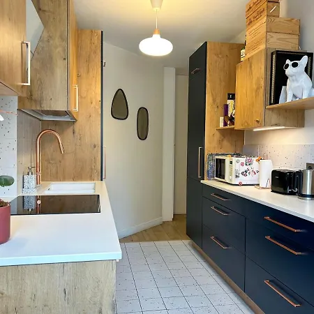 Daire Cozy Monceau Paris
